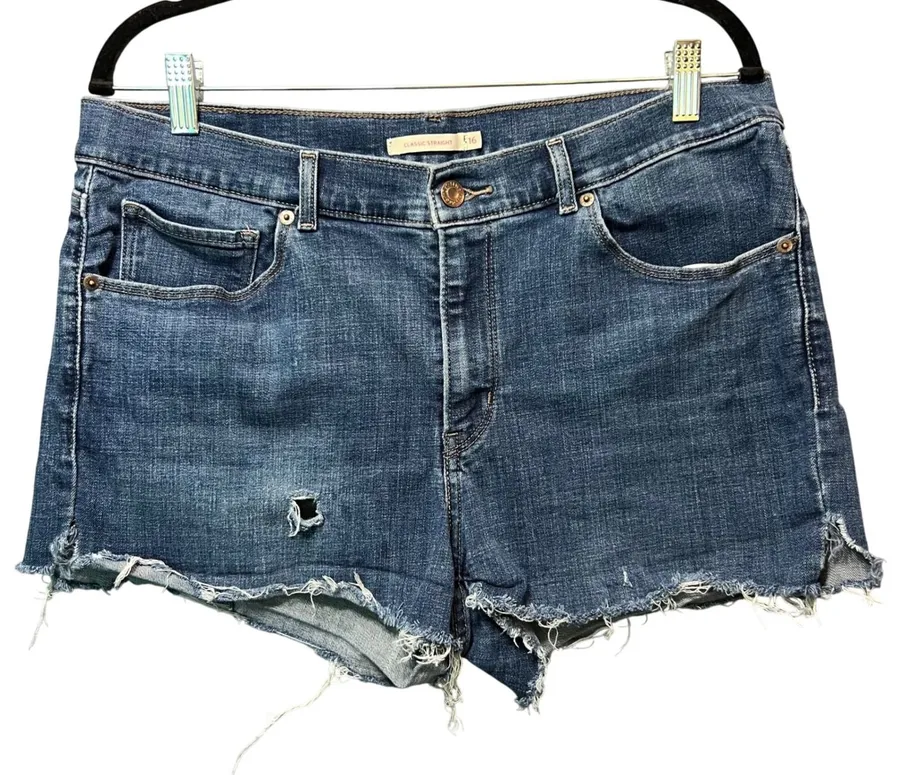 Levi's Cutoff Denim Shorts Sz 16 Distressed Raw Hem Mid Rise Frayed Ripped