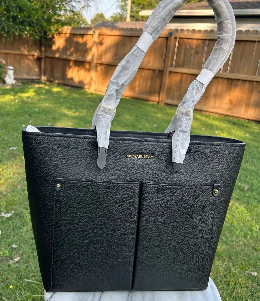 NWT Michael Kors Black Jet Set Handbag, Shoulder bag, Tote