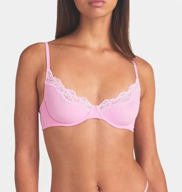 NWT Skims Fits Everybody Lace Unlined Scoop Bra