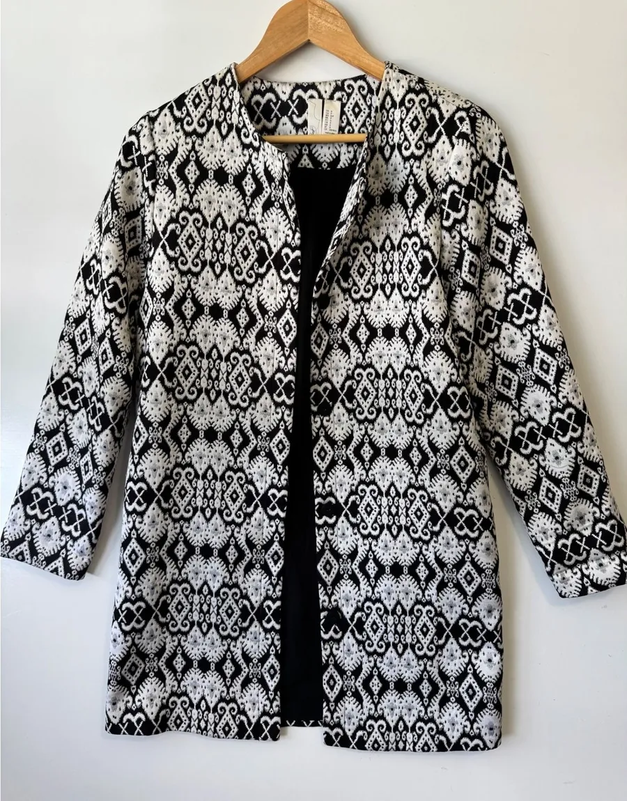 Forever 21 Collection Brocade Patterned Open Front PeaCoat Size Small Black
