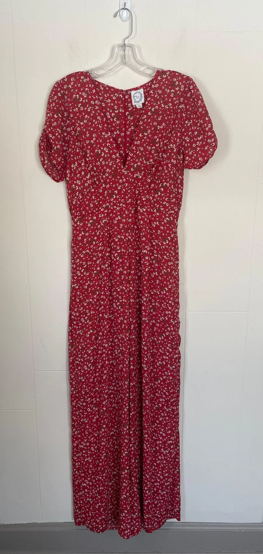 red floral jumpsuit v-neck tie back jumper Women’s size Large