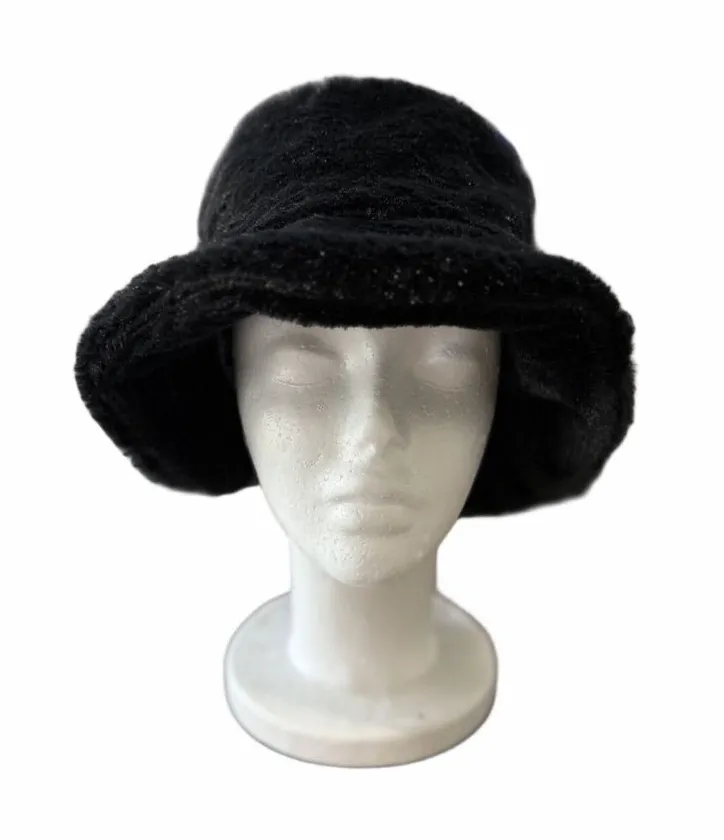 Women's Black Faux Fur Hat #260353