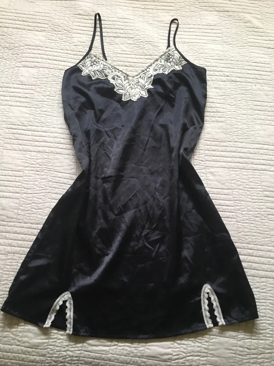 NWOT Nighty Size L