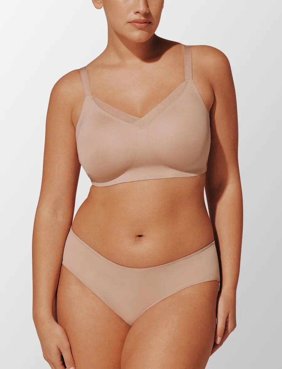 Thirdlove 24/7 classic Smooth Wireless Minimizer Bra in taupe tan nude 40C