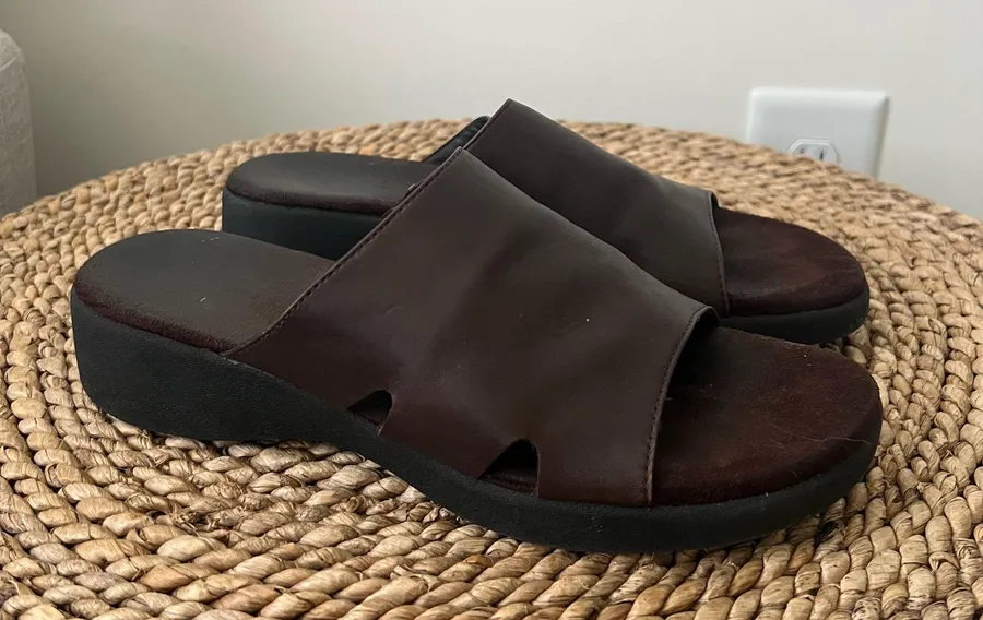 90s Vintage Brown Slip-on Sandals