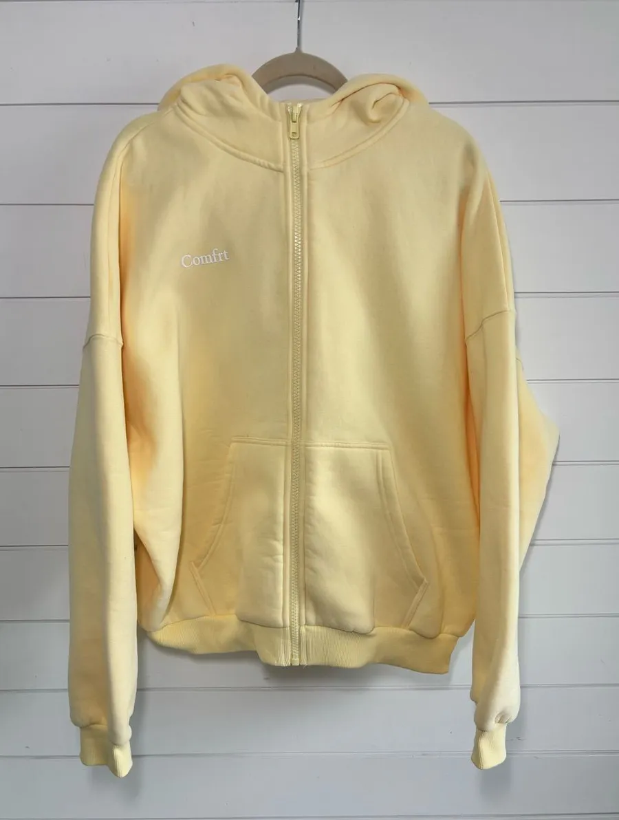 Comfrt Oversize Light Yellow Zip