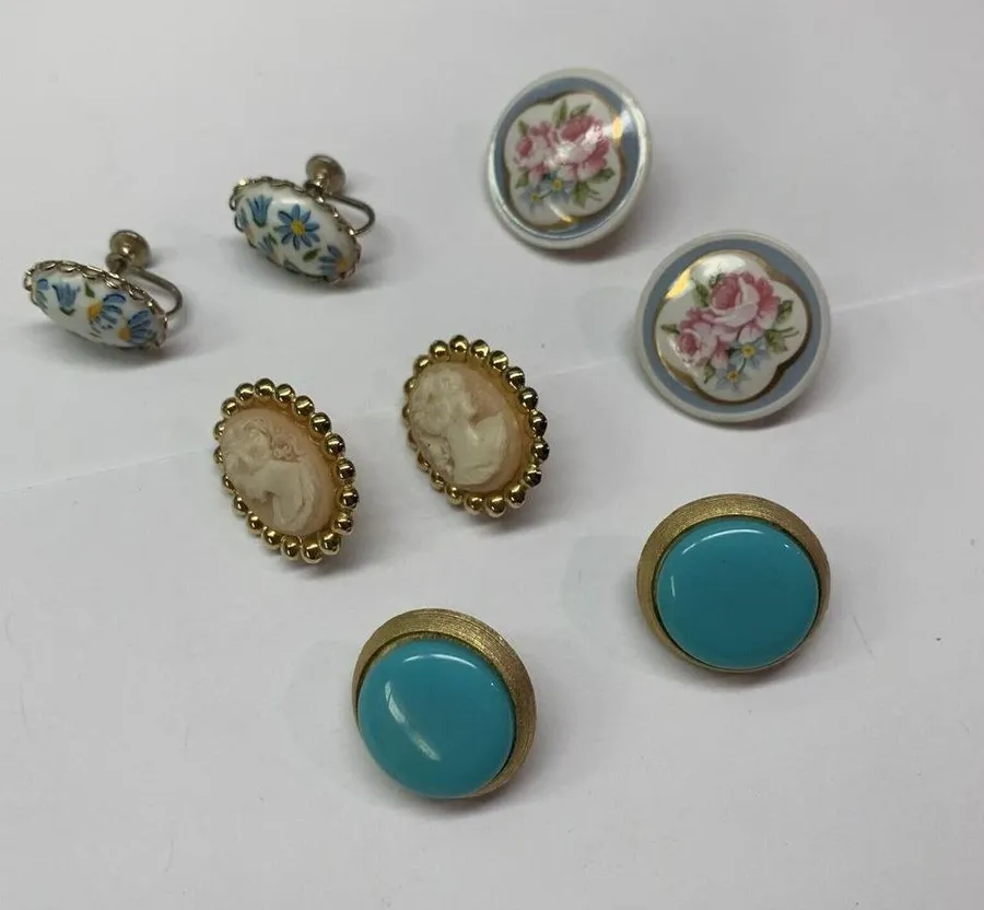 Lot Of 4 Pretty Vintage
