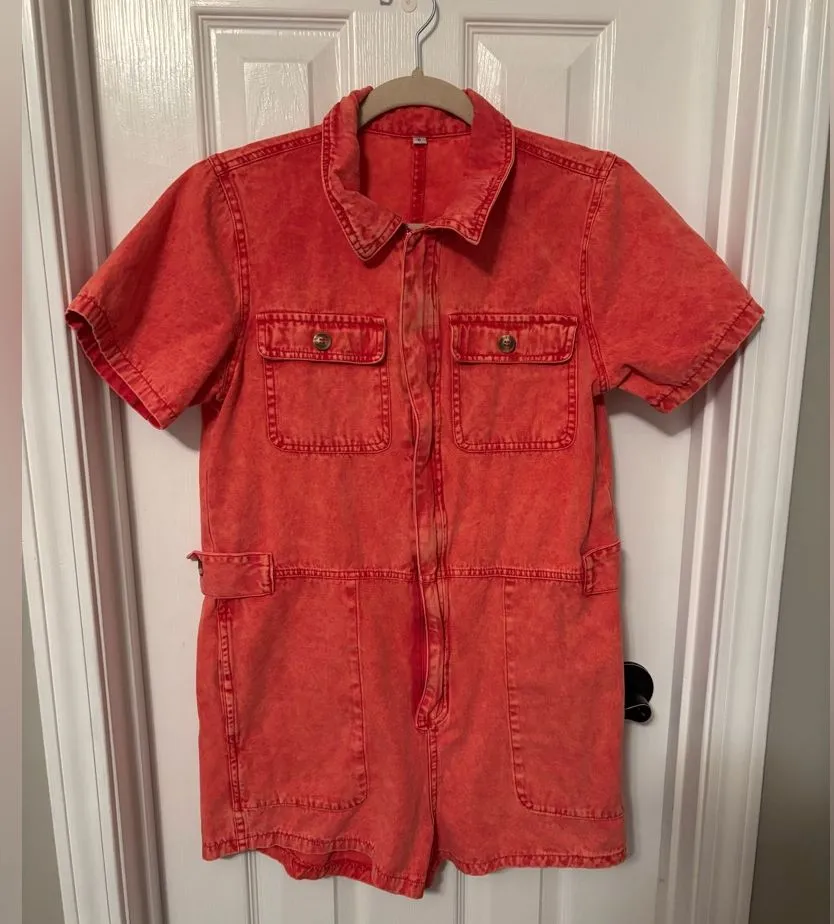 Women's Casual Distressed Zip Short Sleeve Denim Romper size small Red