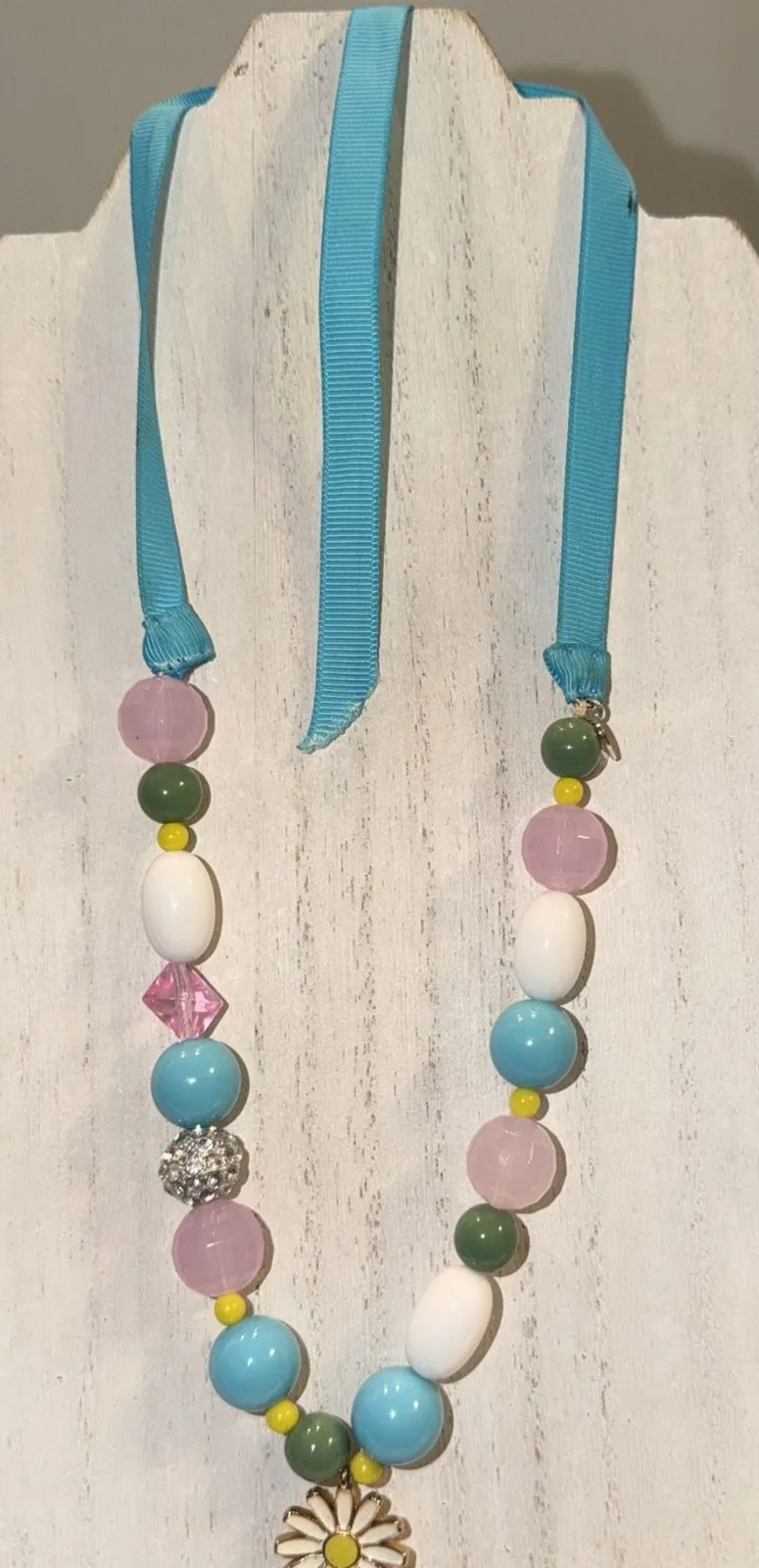 Stella & Dot Little Flower Charm Necklace Designer For Girls N129