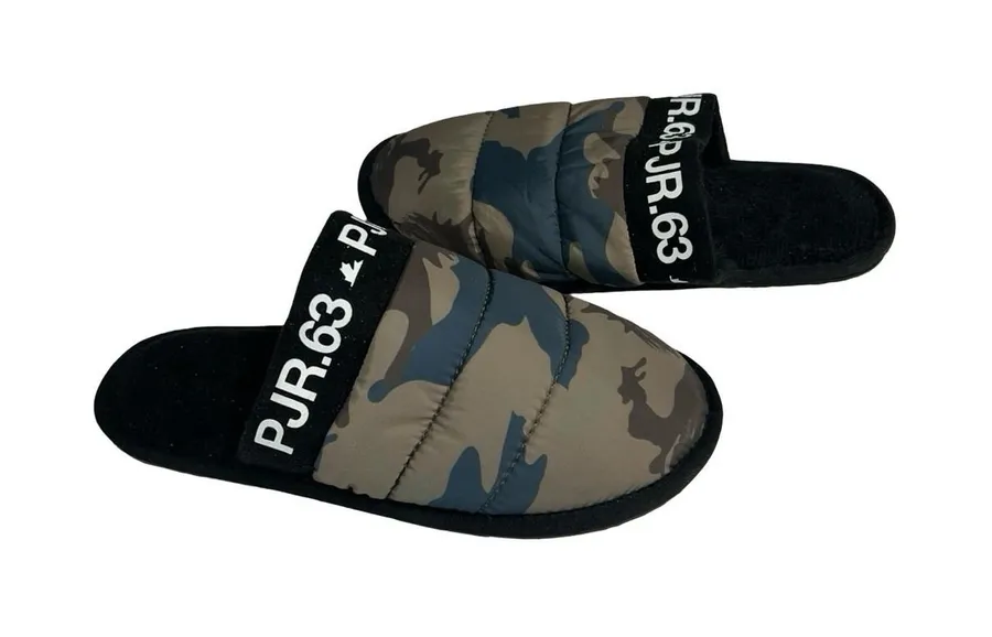 Pajar Canada Stewie Slippers Camo Womens US 7-7.5 EU 38 - New with Box