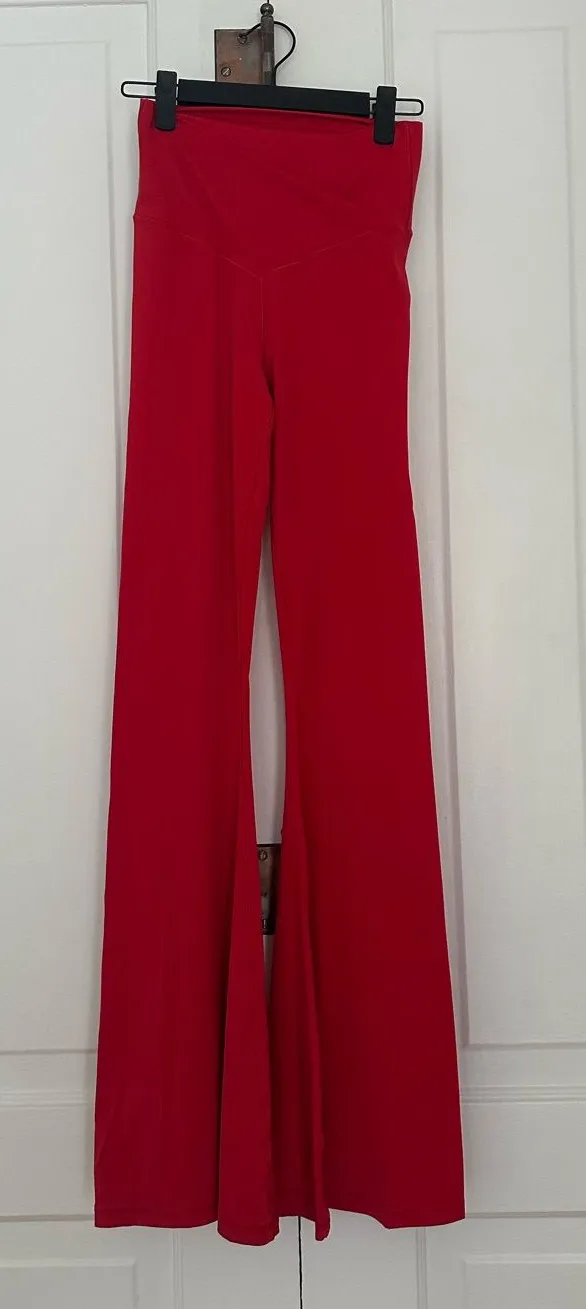 Offline by Aerie Bright Red Criss Cross Flare Yoga Pants • Size M