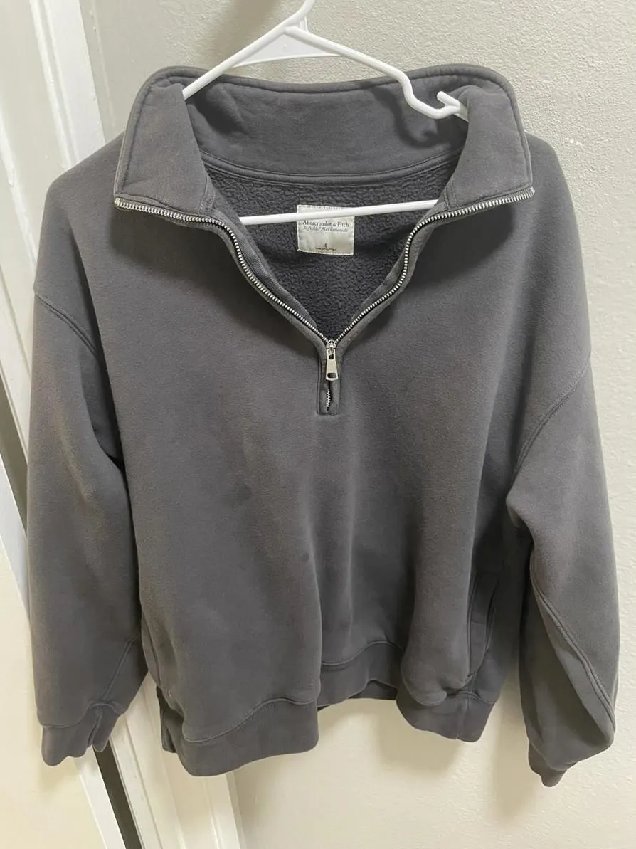 Abercrombie & Fitch Soft Max 1/4 Zip Sweatshirt S Grey