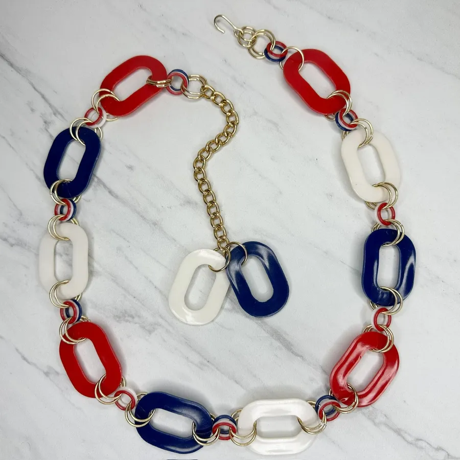 Vintage Red White Blue Plastic Chain Belt Medium/Large (M/L) ✨ Gold