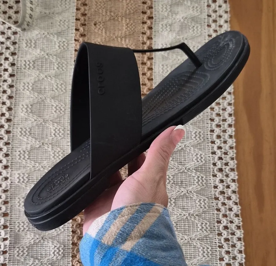 RIGHT SHOE ONLY Crocs 1 SHOE Black Slide Sandal Comfortable Toe-Post Right Foot