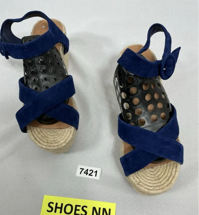 Womans Halogen Strappy Espadrille Sandals 8.5 M Blue Open Round Toe