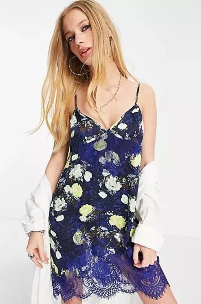 ✨Free People Intimately Sunfade Floral Slip Dress Medium Night Combo✨