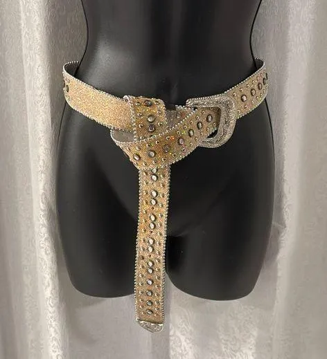 GOLD & SILVER SPARKLE BELT WITH SILVER TONE BUCKLE. SZ: XL