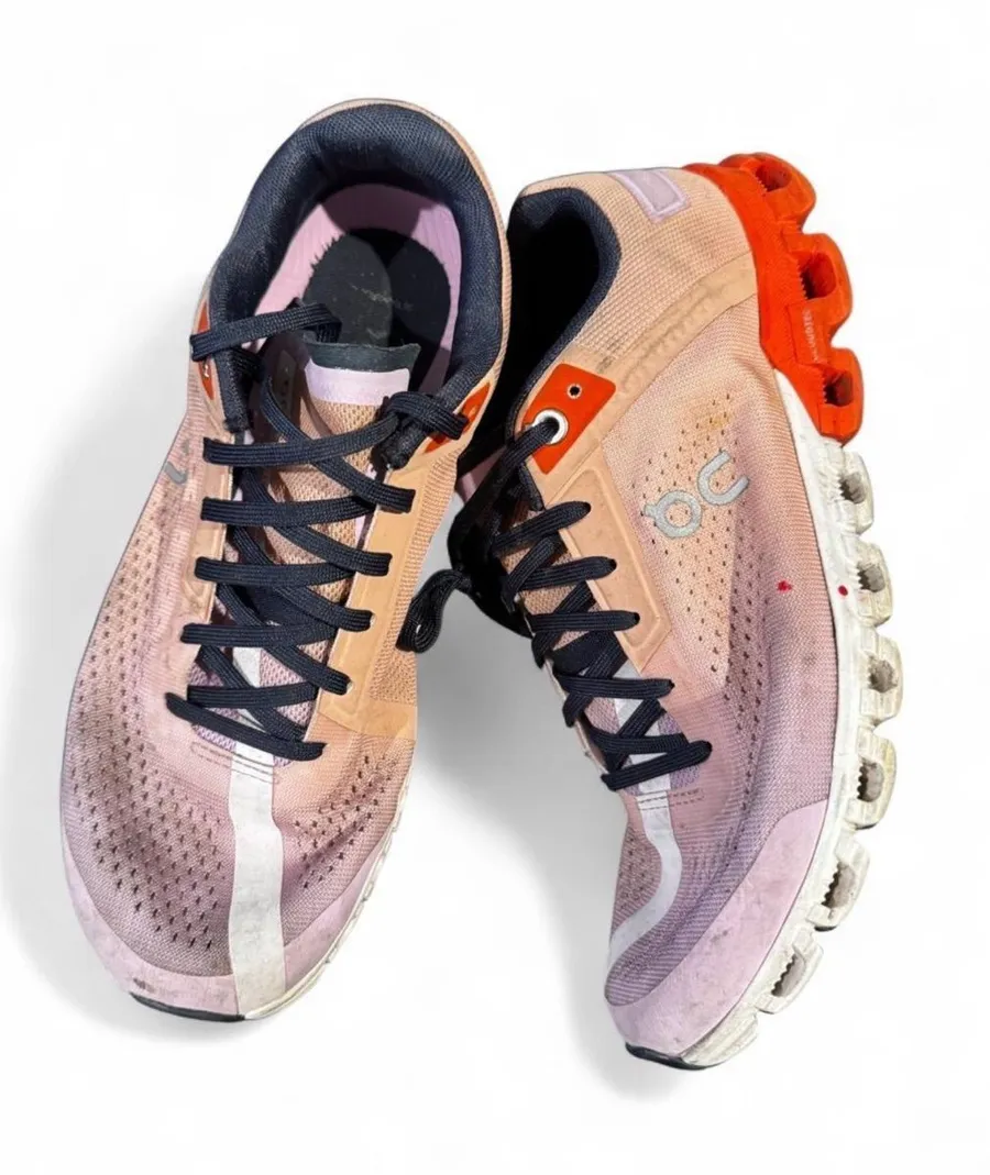 On Running Women's Gradient Pink and Orange Cloud Running Shoes Size 7.5
