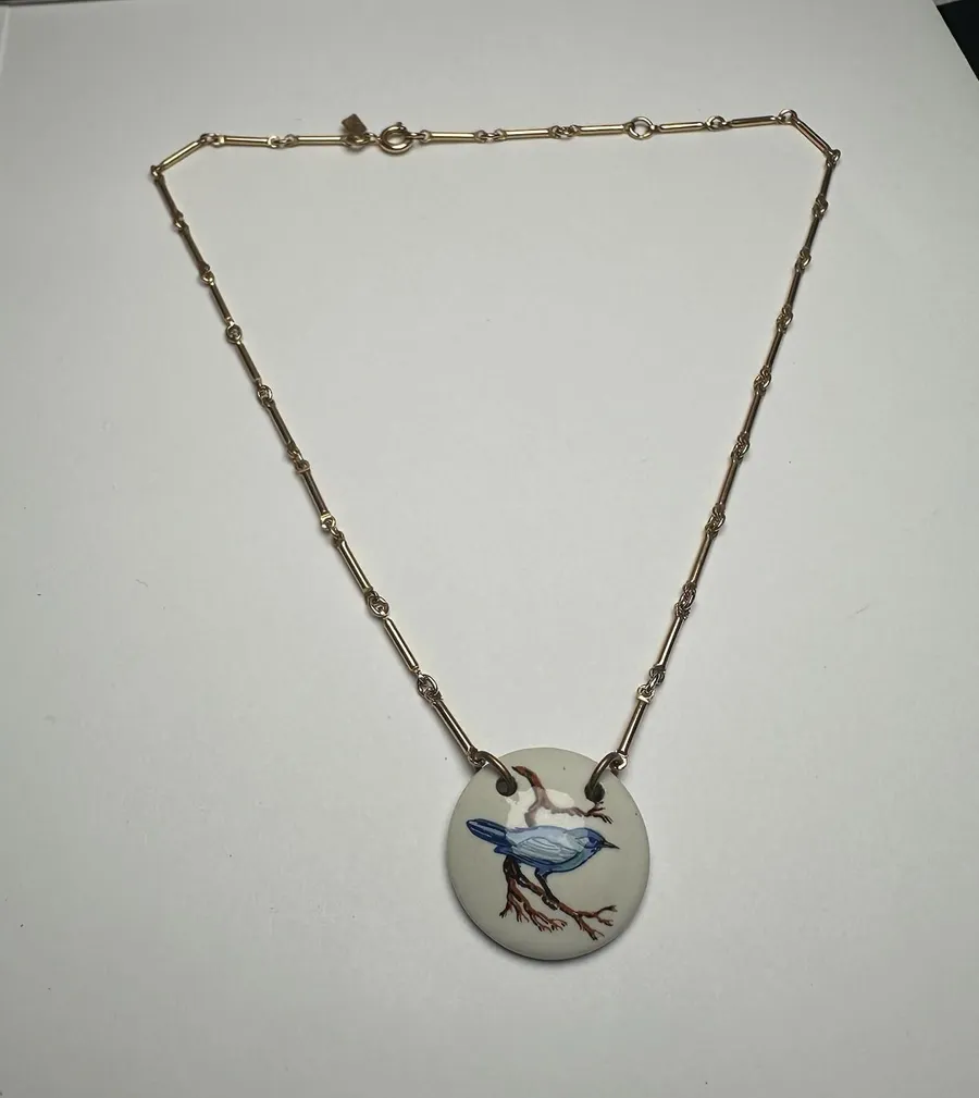 Sarah Coventry Blue Bird On Branch White Ceramic Gold Tone Necklace Signed