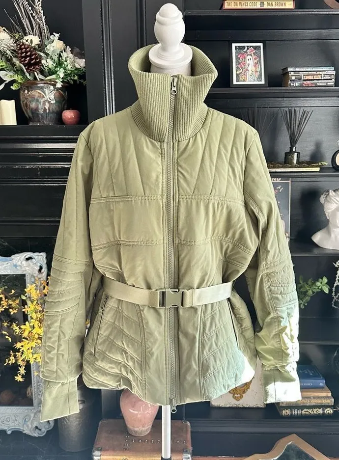CAbi 4300 Ski Lift Puffer Sage Fall 2022 Large NWOT
