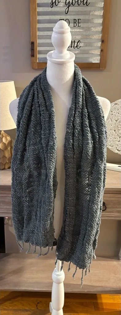 Marquete Free Weave Handwoven Cotton Scarf Gray