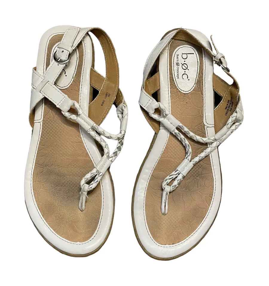 B.O.C. Born Concept Sandals Size 8M White Leather C89701 Thong Strap