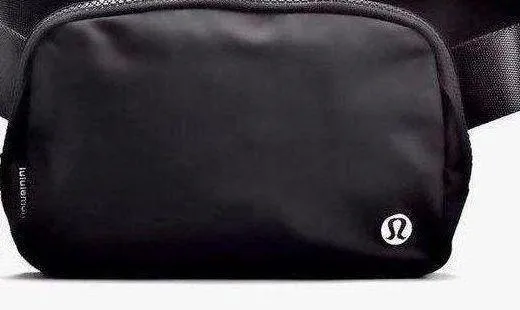 Lululemon Everywhere Belt Bag Fanny Pack Black New trendy tick tock item