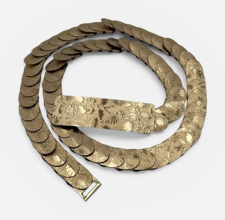 Vintage 80s Gold Coin Flower Leaf Embossed Disc Stretch Belt One Size Botanical