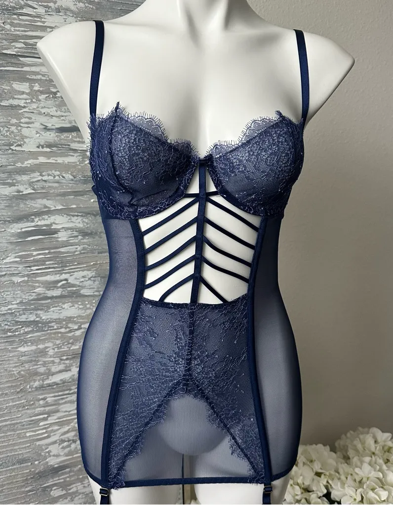 Victoria's Secret Midnight Blue Lace Garter Corset Size 34C