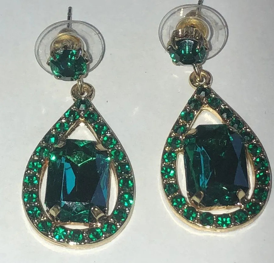 Gold Tone Emerald Green Teardrop Earrings