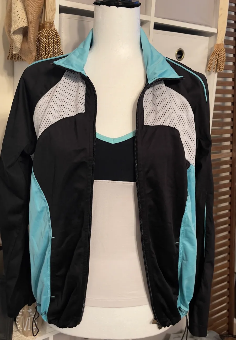 Oleg Cassini Sport Jacket and Bebe Sport Tank w/ built In bra. T91