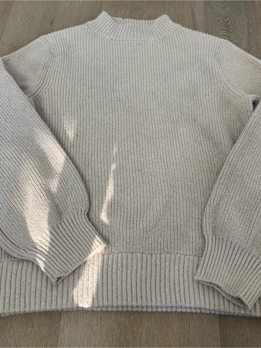 Patagonia Cream Ribbed Knit Women's Sweater