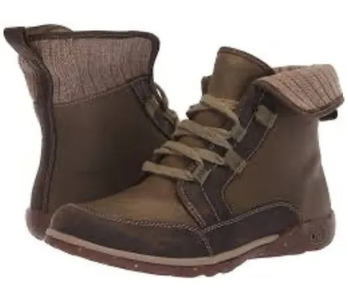 Chaco Barbary Ivy lace up boots with fold over knit collar women's size 7