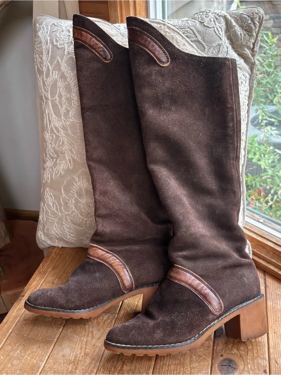 Vintage Brown Suede Made In Italy Boots Size 6.5