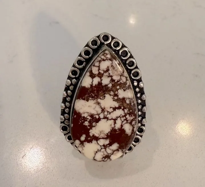 Elegant Brown and White gemstone Teardrop Ring
