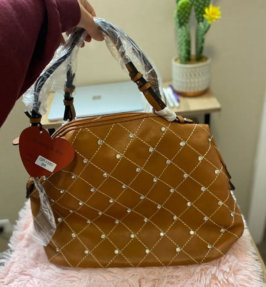 Brown purse Brown