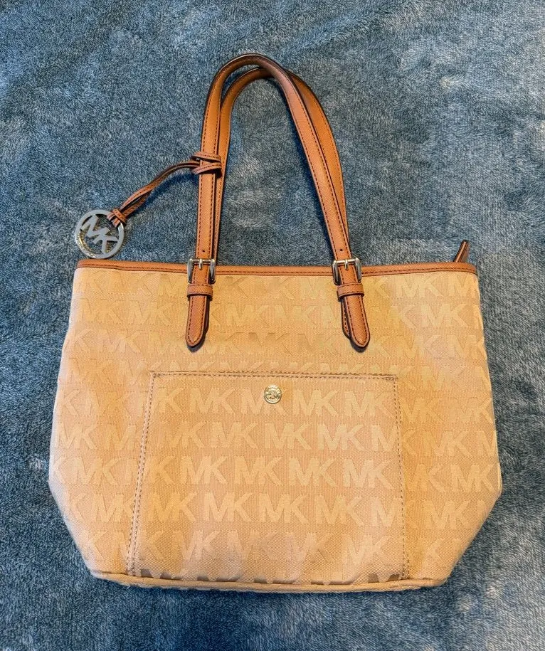 MICHAEL Michael Kors Tan Signature Jet Set Item Pocket Tote Bag Logo Pattern