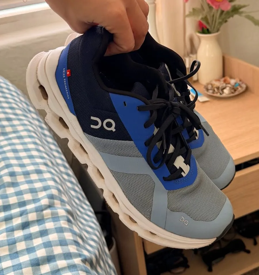 On Cloud Shoes Women’s