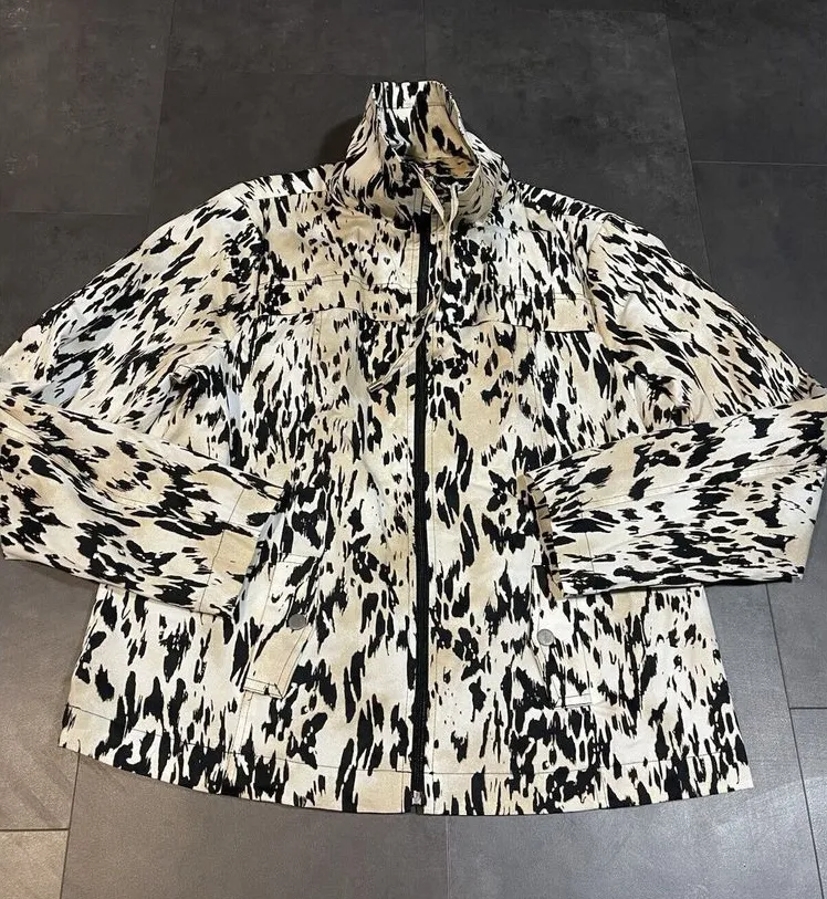 Studio Work's Jacket Women's Size L Animal Print Print Full Zip Lined D-325