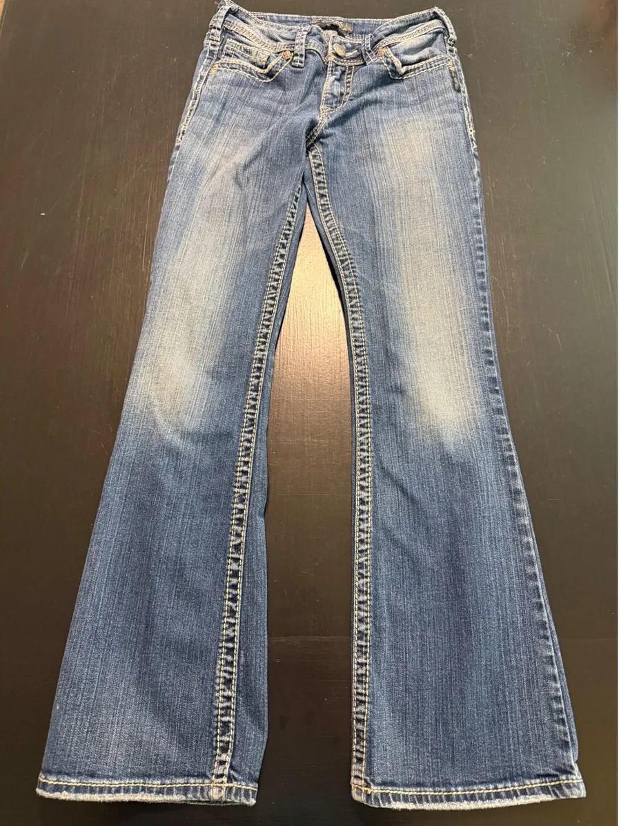 Silver Jeans Co Suki Mid Rise Bootcut Jeans Medium Wash Blue W26 L32 Curvy Fit Size 26