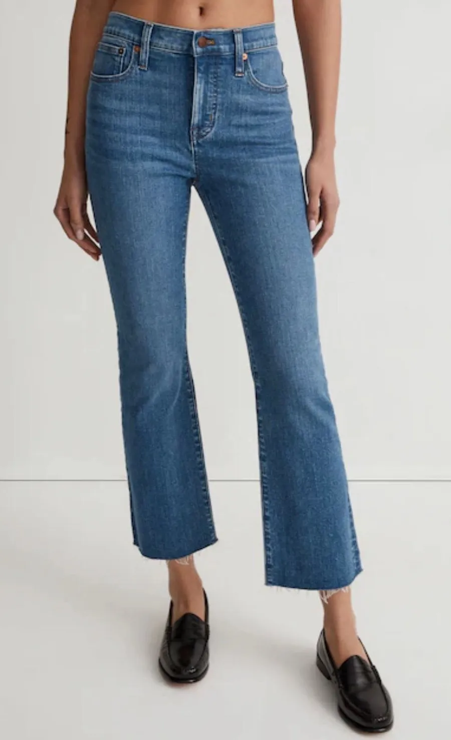 Madewell Mid Rise Kick Out Cropped Jeans with Patch Pockets in Size 28