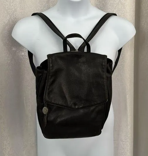AURIELLE BLACK LEATHER BACKPACK
