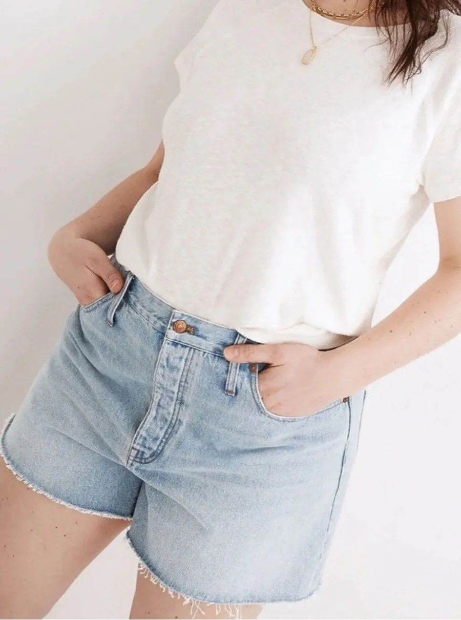 Madewell Curvy Relaxed Denim Shorts Button Fly Cutoff Size 31 Light Wash