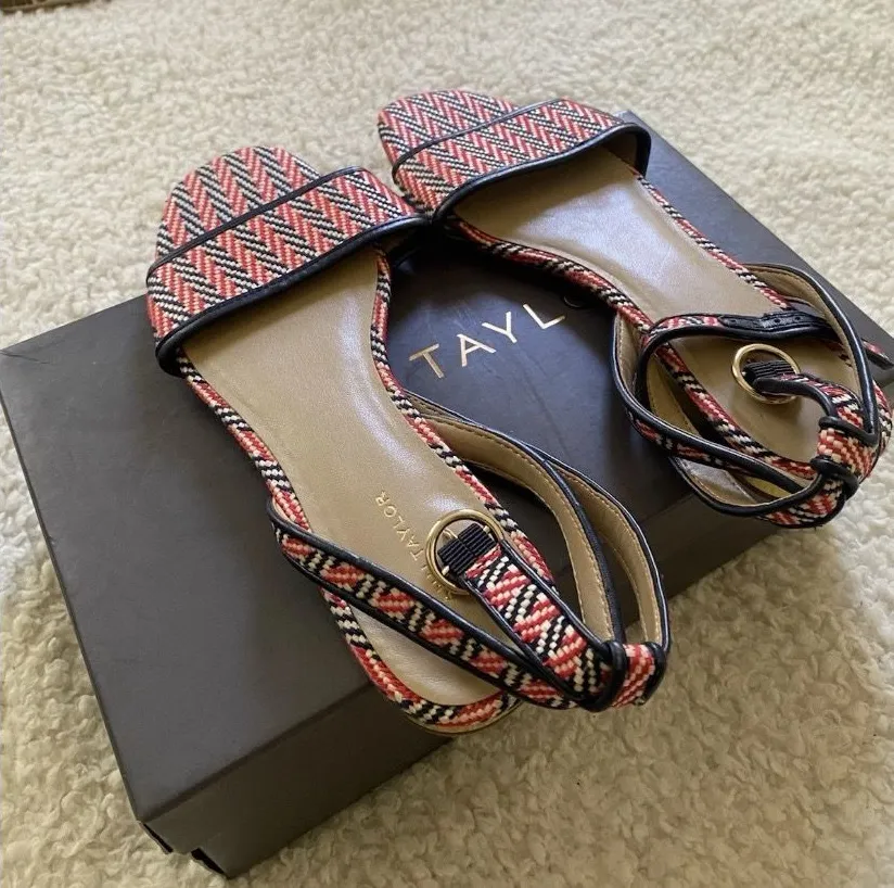 Ann Taylor Woven Ankle Strap Sandals Womens Size 7M Red Navy Summer Shoes