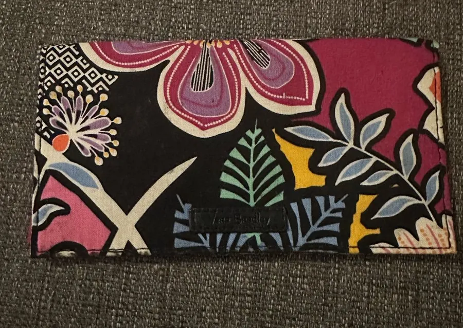 Vera Bradley Floral Print Checkbook cover Wallet kauiau floral plush EUC