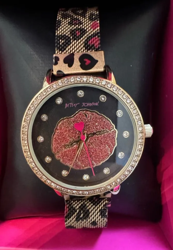 Betsey Johnson Bling Lips Metal Mesh Leopard Band Watch in Box NWOT