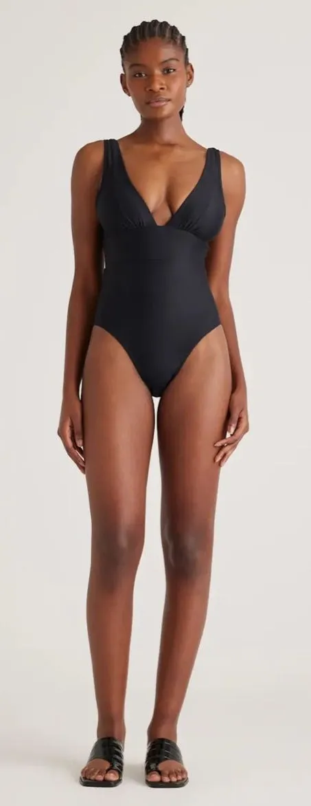 New Quince Italian Plunge One-Piece Swimsuit in Black Size Medium MSRP $49.90