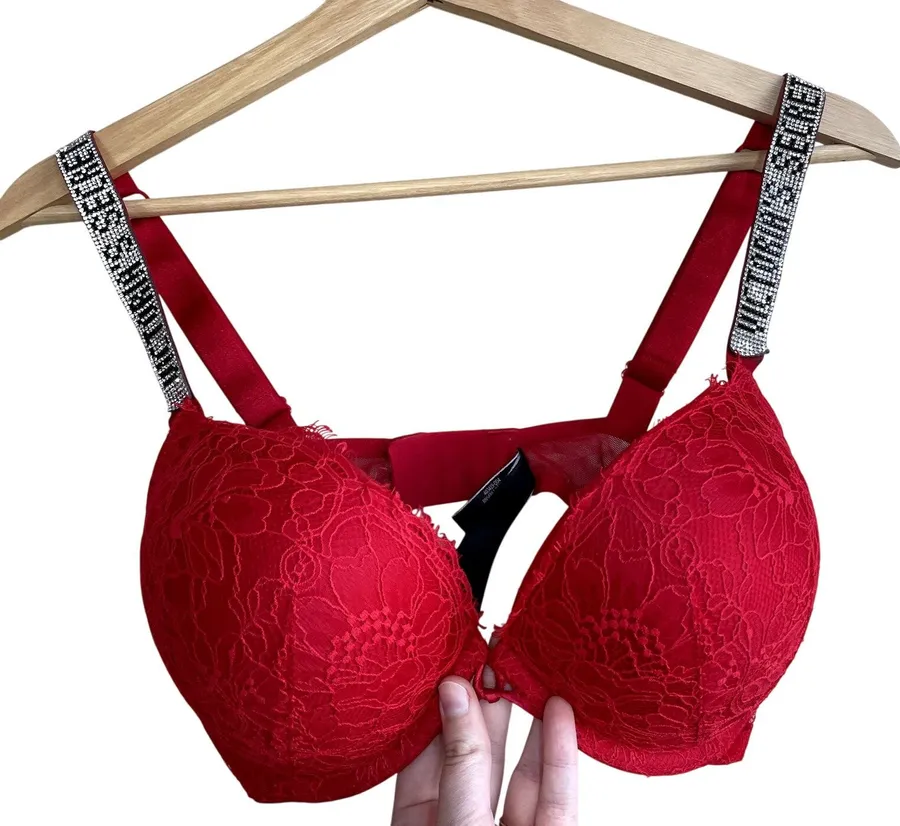 Victoria's Secret red very sexy push up bra bedazzled women's 34D loose strap