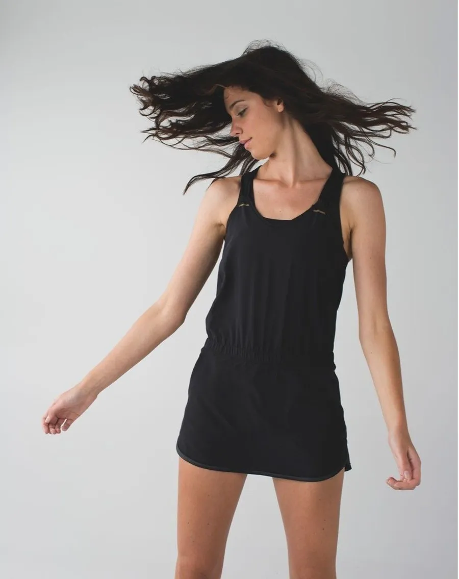Lululemon Sweaty Or Not Runsie Mini Romper Black Size 4 / W8612S / Open Back