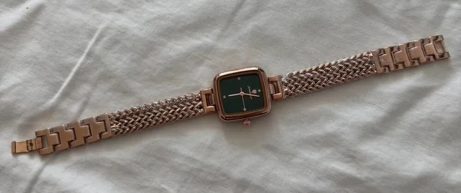 Women’s Rose Gold Square Watch Green Dial Luxury Mesh Band Elegant Waterproof